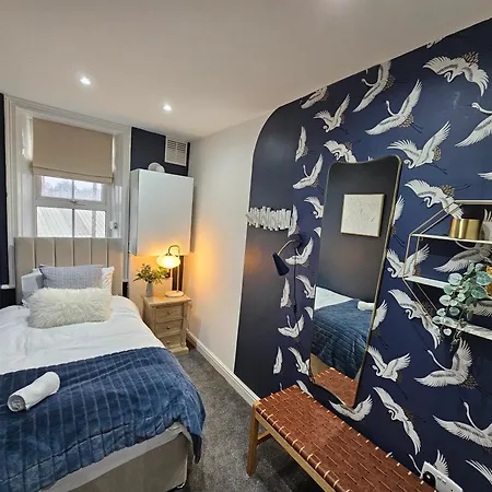 Chatsworth Retreat Sleeps 7 Harrogate