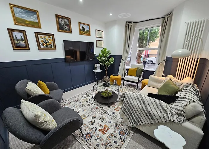 Chatsworth Retreat Sleeps 7 Semesterbostad