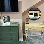 Chatsworth Retreat Sleeps 7 * 해러게이트