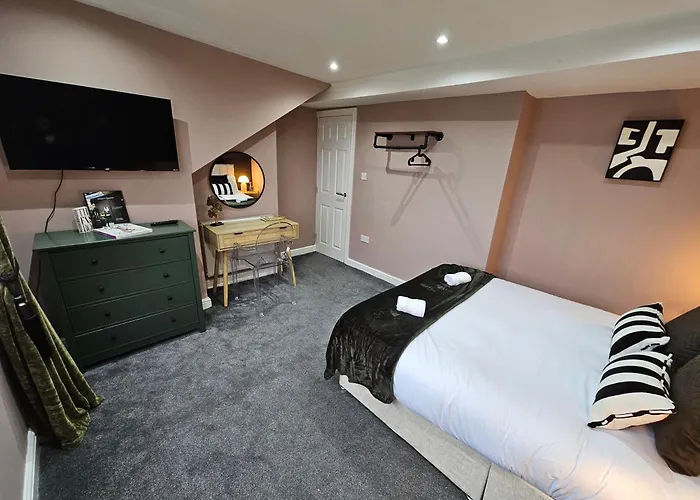 Chatsworth Retreat Sleeps 7 Harrogate