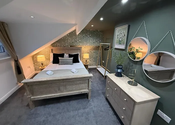 Chatsworth Retreat Sleeps 7