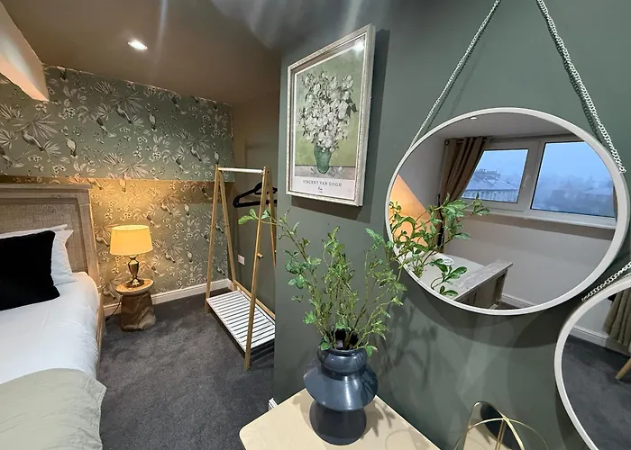 Chatsworth Retreat Sleeps 7 Holiday home