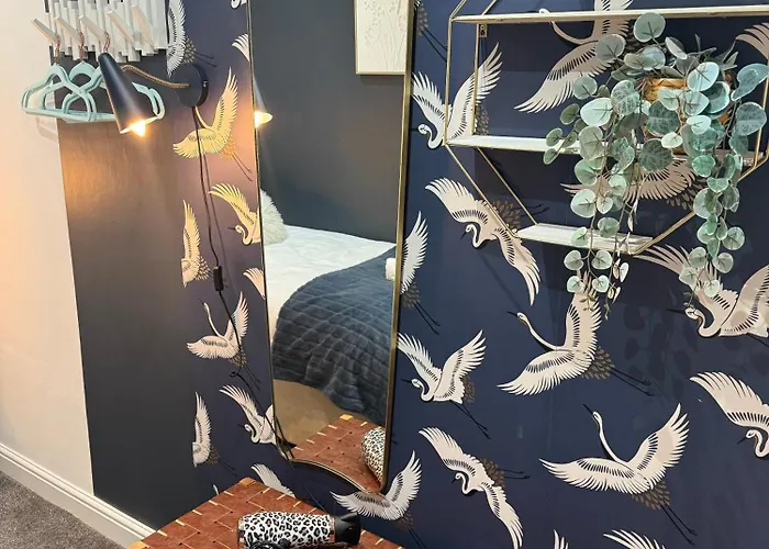 Chatsworth Retreat Sleeps 7 Holiday home *