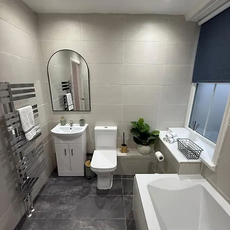 Chatsworth Retreat Sleeps 7 Харрогейт