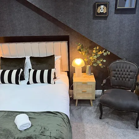 Дом отдыха Chatsworth Retreat Sleeps 7 *
