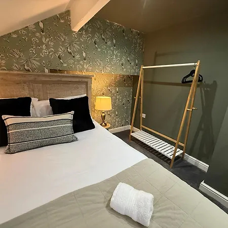 Chatsworth Retreat Sleeps 7 Дом отдыха Харрогейт